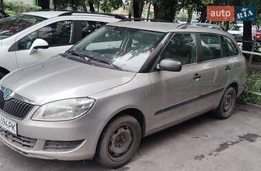 Skoda Fabia  2010