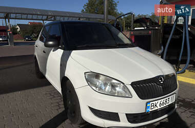 Skoda Fabia  2011