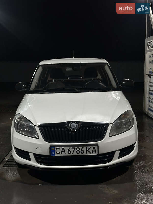 Хэтчбек Skoda Fabia