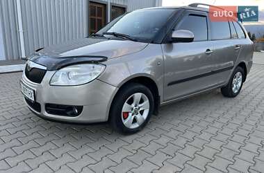 Skoda Fabia  2008