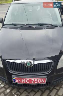 Skoda Fabia  2010