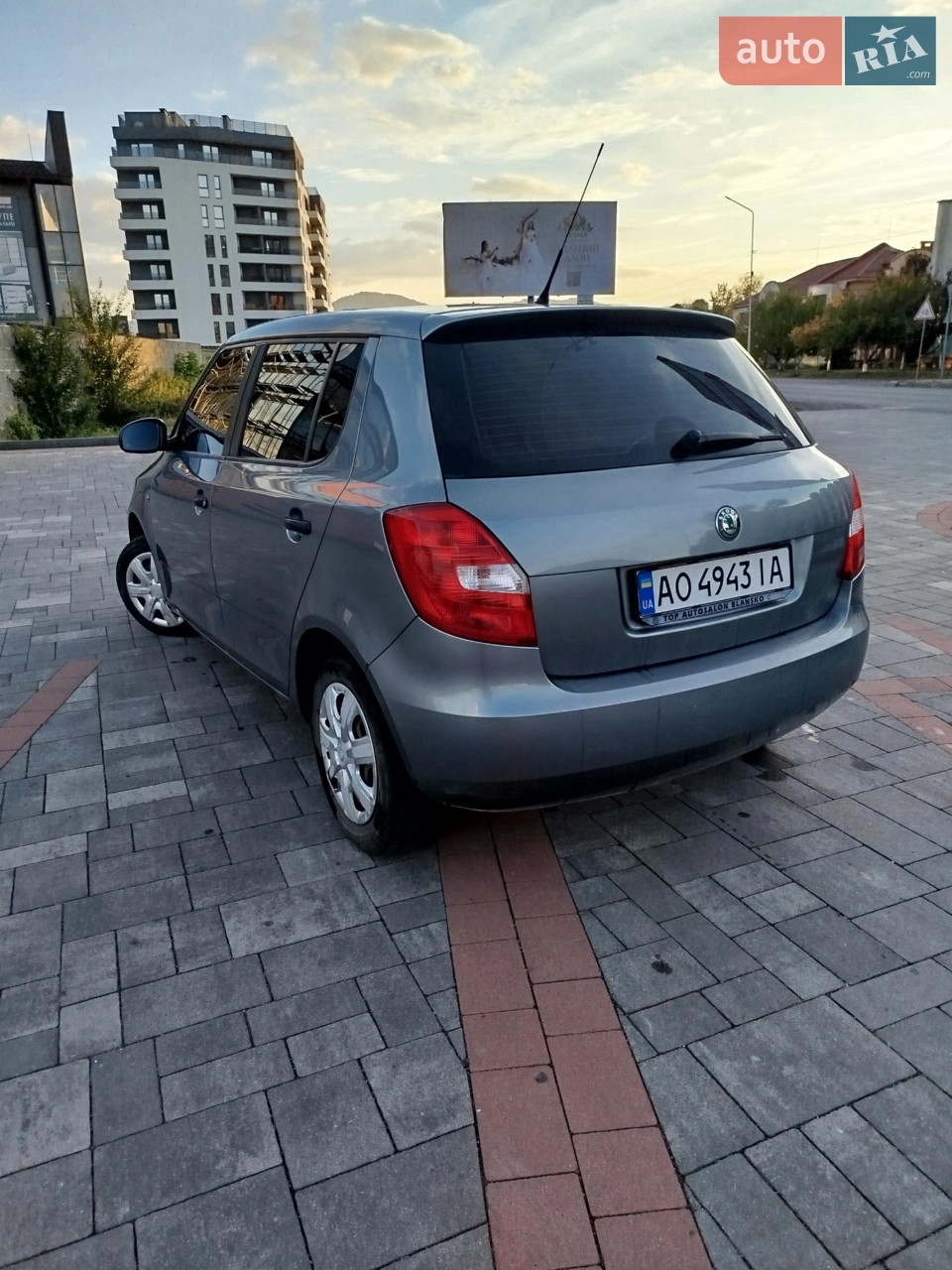 2012 Skoda Fabia - мініатюра 3