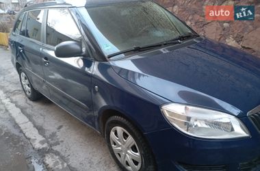 Skoda Fabia  2010