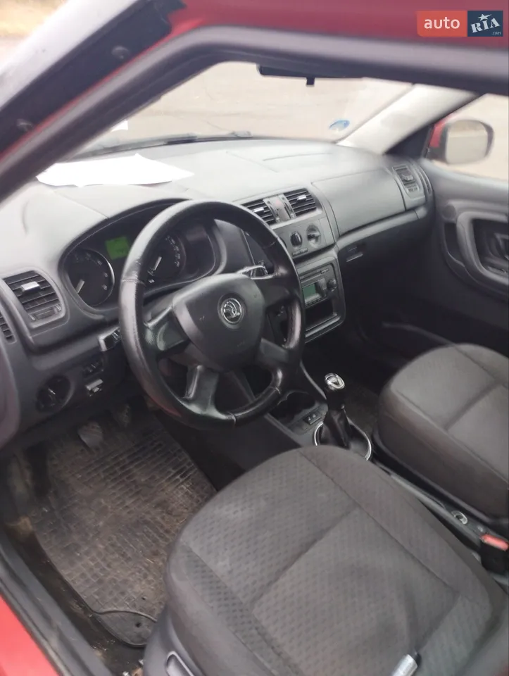 2013 Skoda Fabia - мініатюра 5