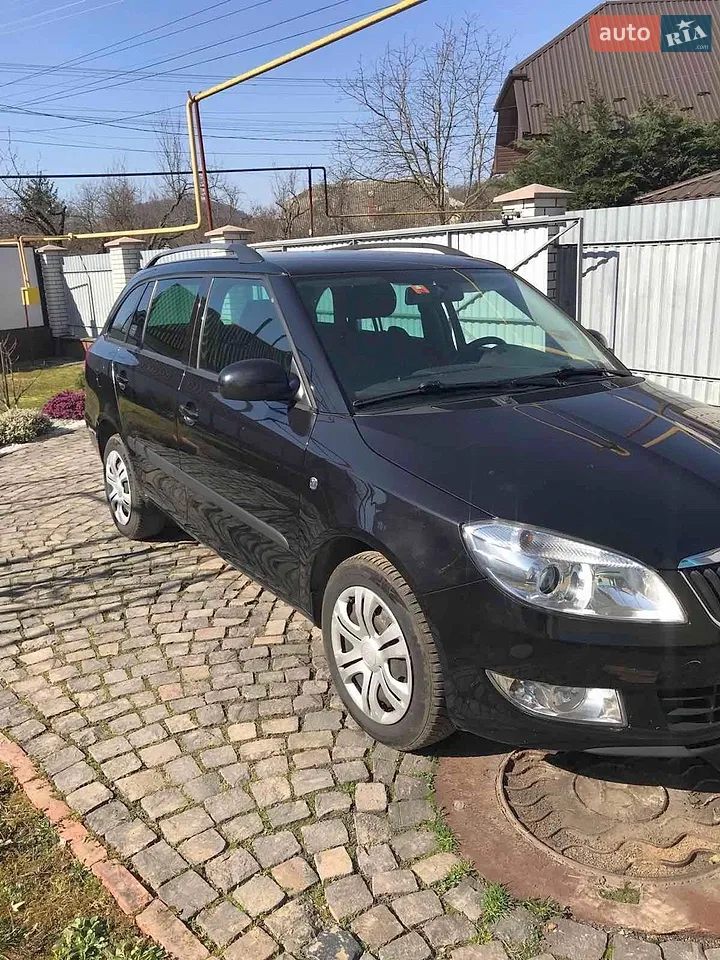2011 Skoda Fabia - фото 1