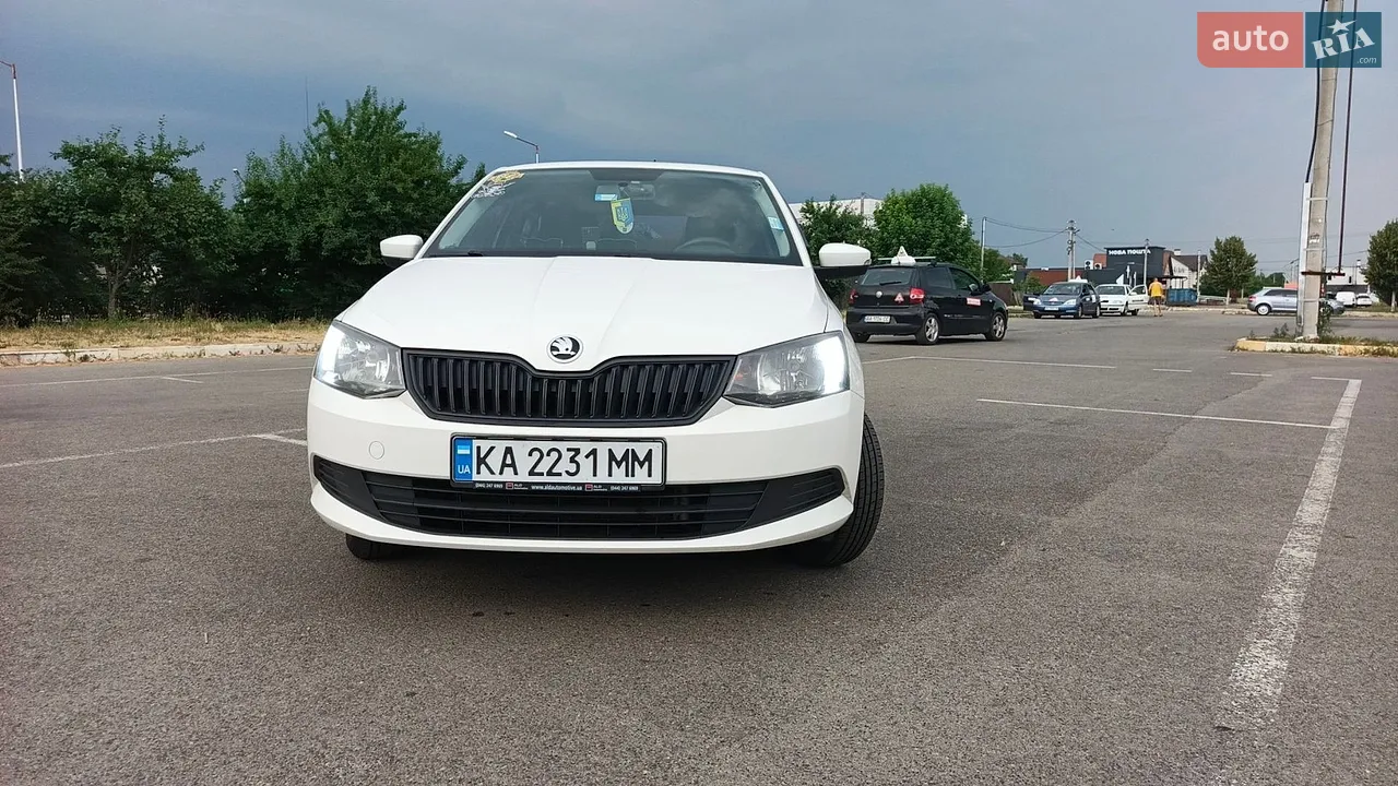 2017 Skoda Fabia - мініатюра 3