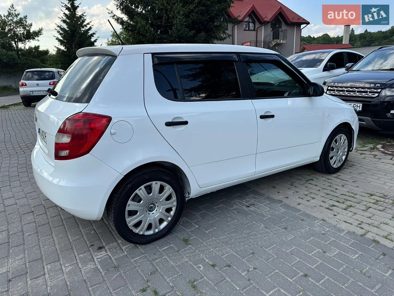 2012 Skoda Fabia - мініатюра 2