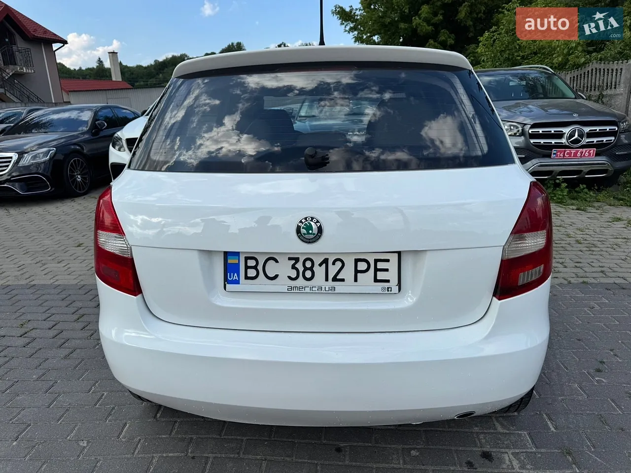 2012 Skoda Fabia - мініатюра 3