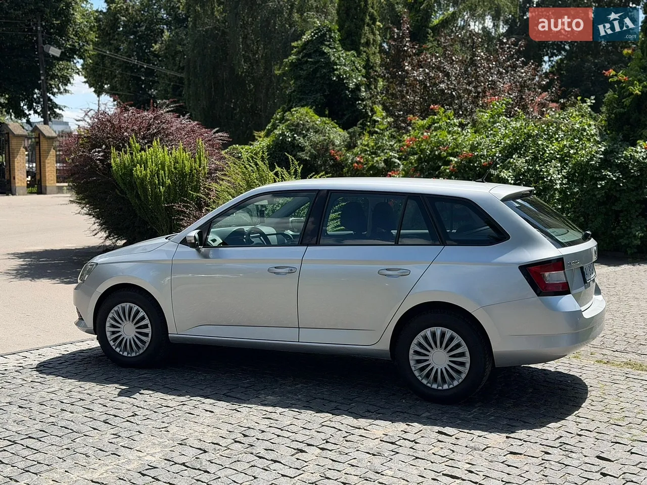 2015 Skoda Fabia - мініатюра 3