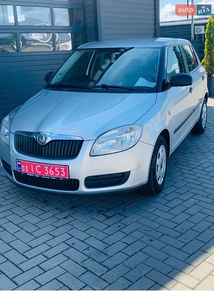 2010 Skoda Fabia - фото 1