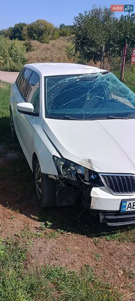 2015 Skoda Fabia - мініатюра 5