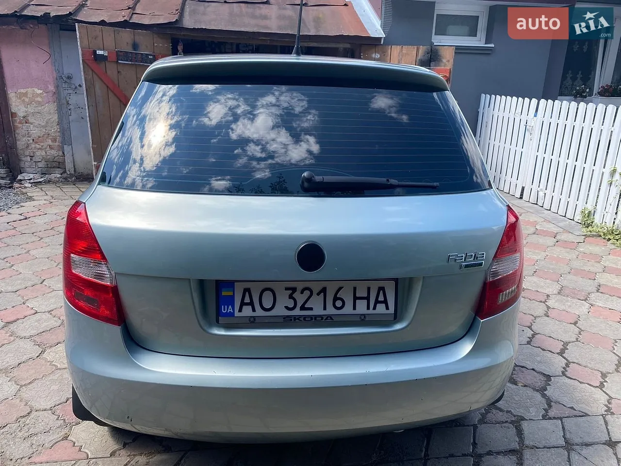 2010 Skoda Fabia - мініатюра 5