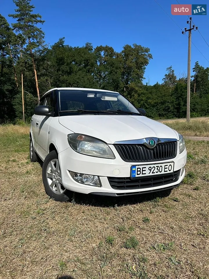 2012 Skoda Fabia - мініатюра 5