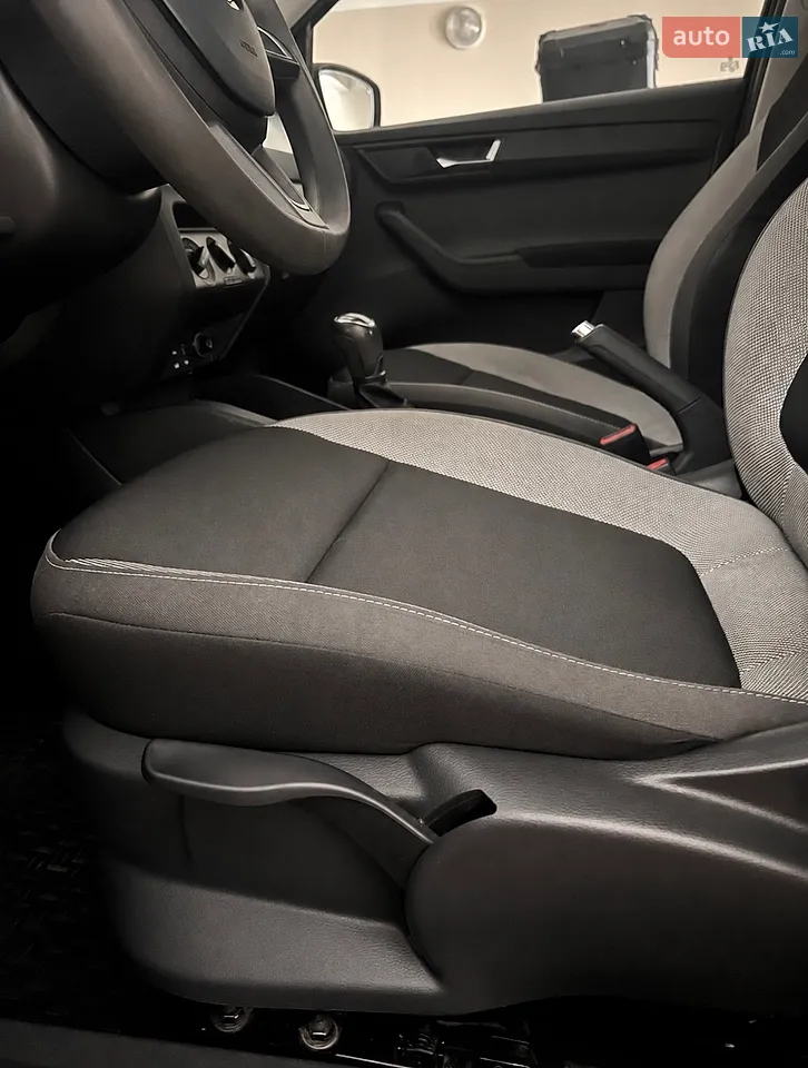 2017 Skoda Fabia - мініатюра 3