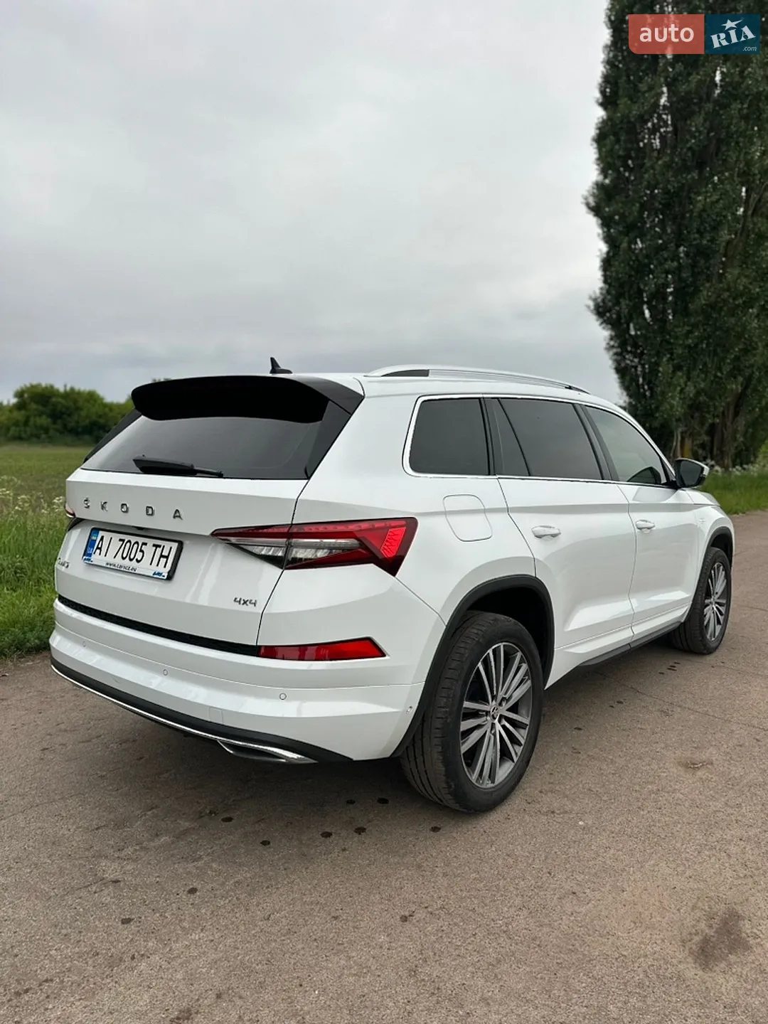 Skoda Kodiaq 2023 VIN TMBLN7NS2P8520147 фото оголошення 2 з 26