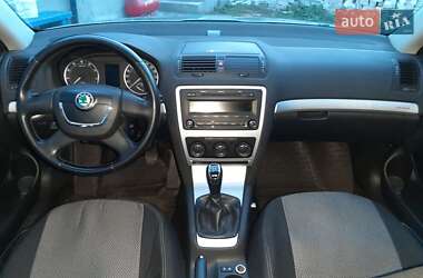 Skoda Octavia Scout  2012