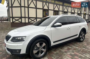 Skoda Octavia Scout  2015