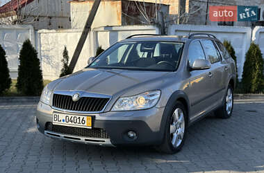 Skoda Octavia Scout  2010