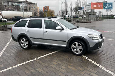 Skoda Octavia Scout  2010