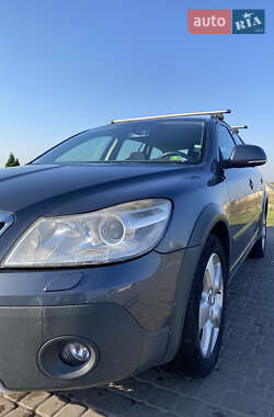 Skoda Octavia Scout  2011
