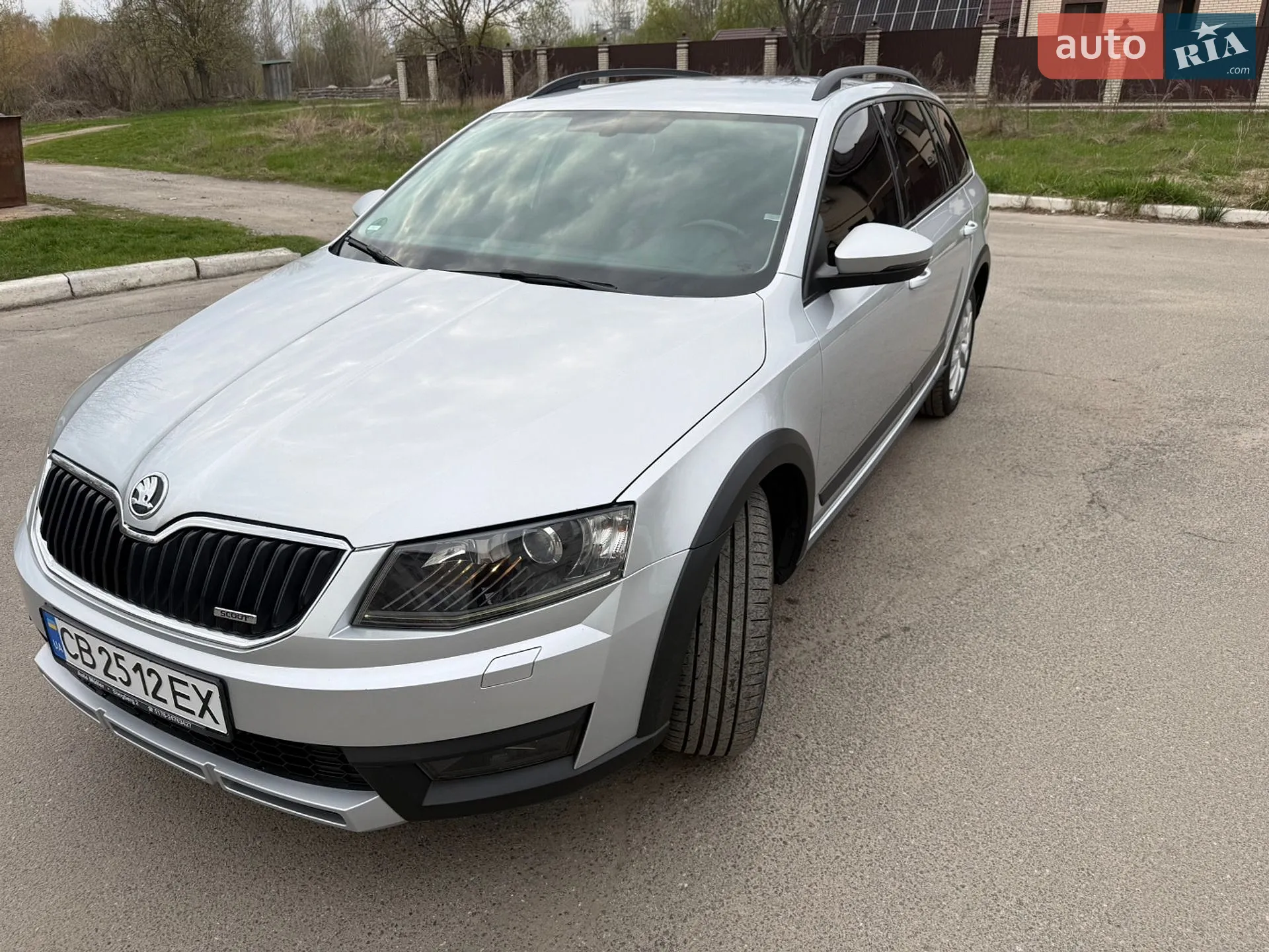 Skoda Octavia Scout 2016 VIN TMBLK7NE9H0147093 фото оголошення 3 з 9