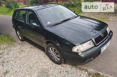 Skoda Octavia 1.6  1999