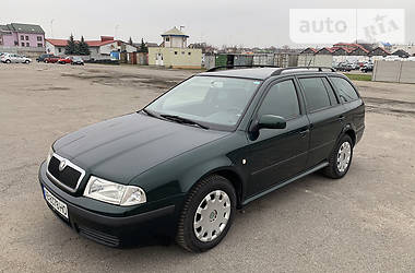 Skoda Octavia  2003