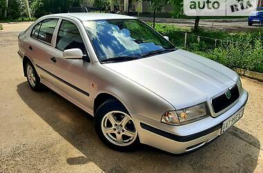 Skoda Octavia Svizha  1999