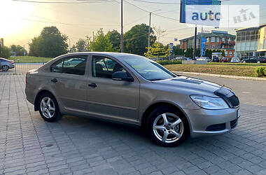 Skoda Octavia  2011