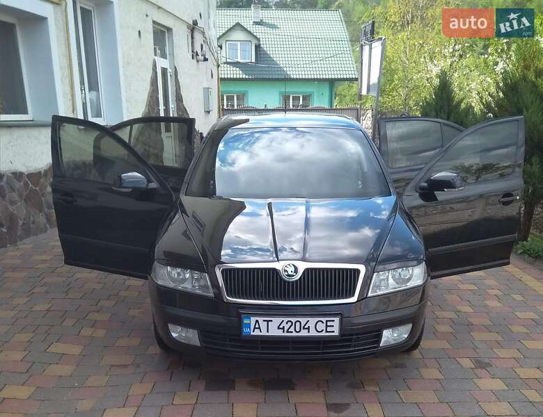 Хетчбек Skoda Octavia