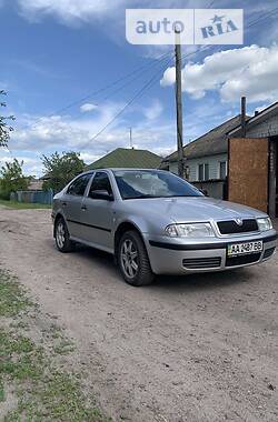 Skoda Octavia  2003