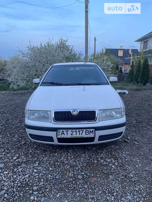 Хэтчбек Skoda Octavia