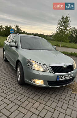 Skoda Octavia  2012