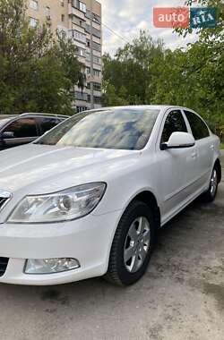 Skoda Octavia  2012