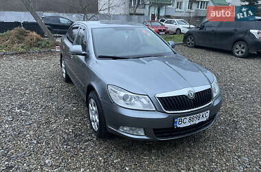 Skoda Octavia  2012