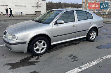 Skoda Octavia  2005