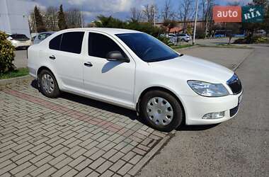 Skoda Octavia  2012