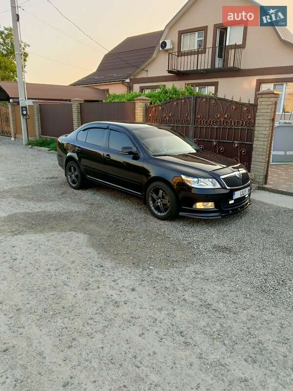 Ліфтбек Skoda Octavia