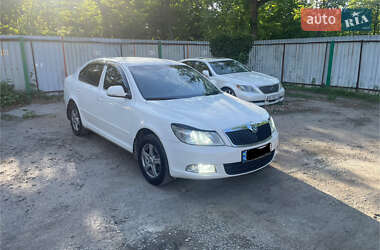 Skoda Octavia  2011