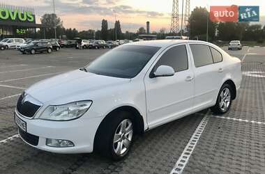 Skoda Octavia  2011