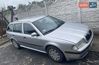 Skoda Octavia  1999