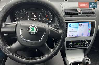 Skoda Octavia  2011