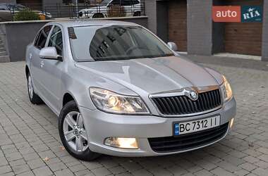 Skoda Octavia  2011