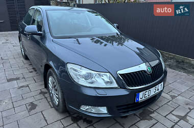 Skoda Octavia  2012