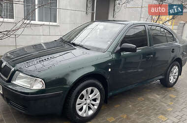 Skoda Octavia  2003