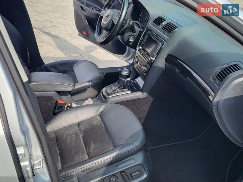 Универсал Skoda Octavia 2010 в Полтаве