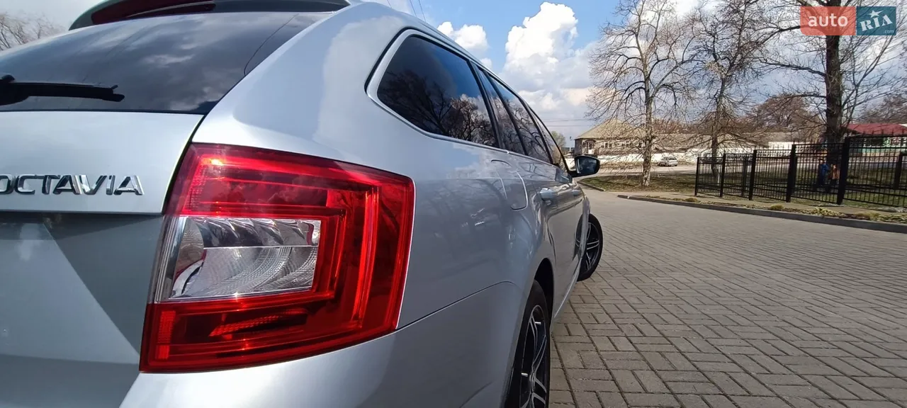 2016 Skoda Octavia - мініатюра 4