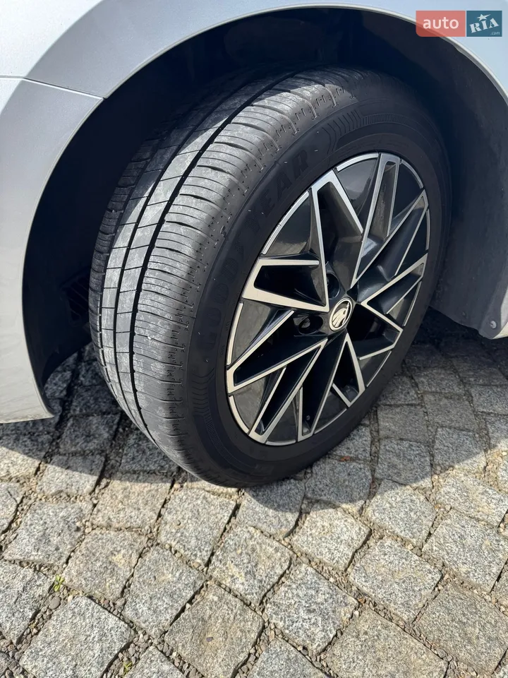 2020 Skoda Octavia - мініатюра 4