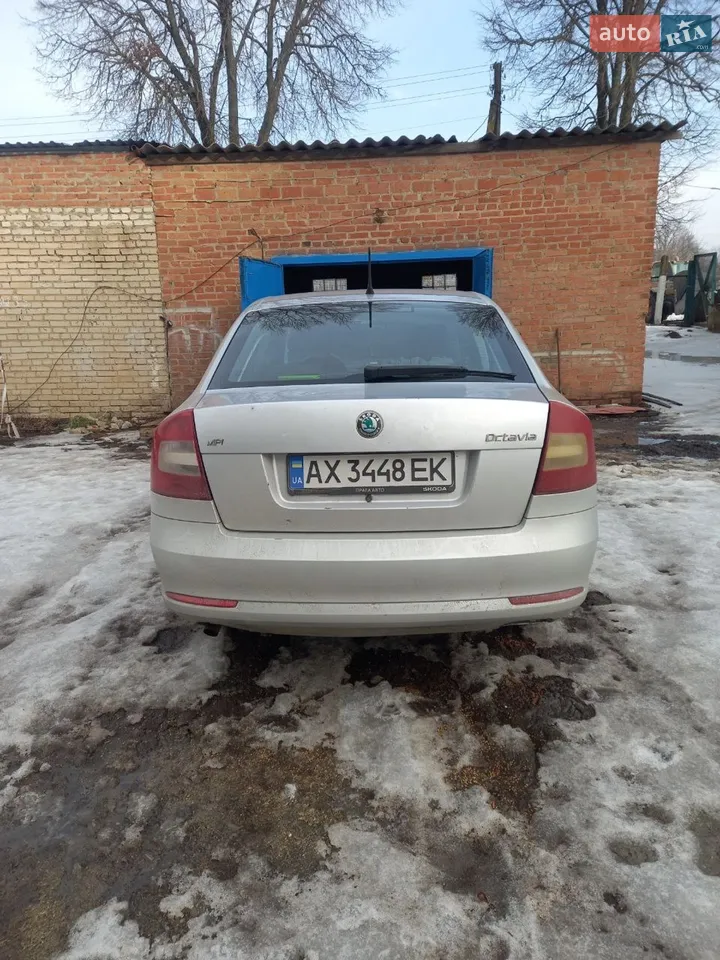 2011 Skoda Octavia - мініатюра 2
