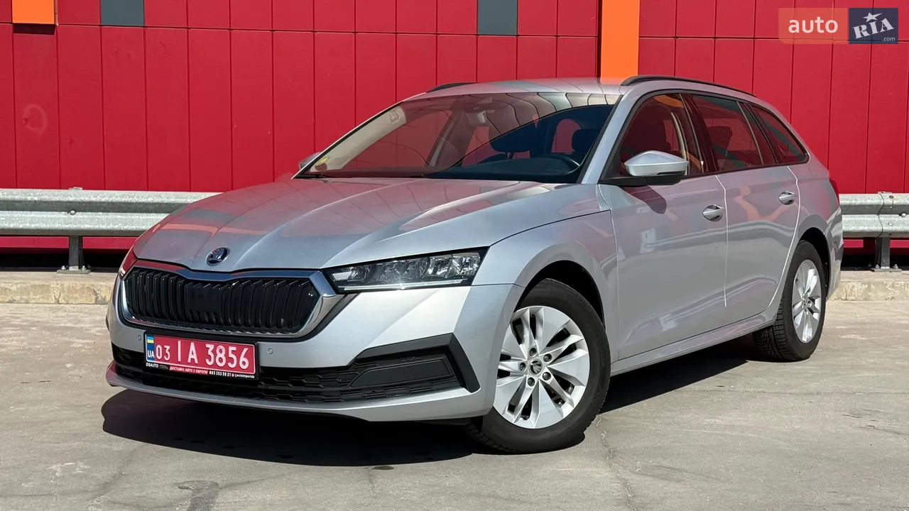 2022 Skoda Octavia - фото 1